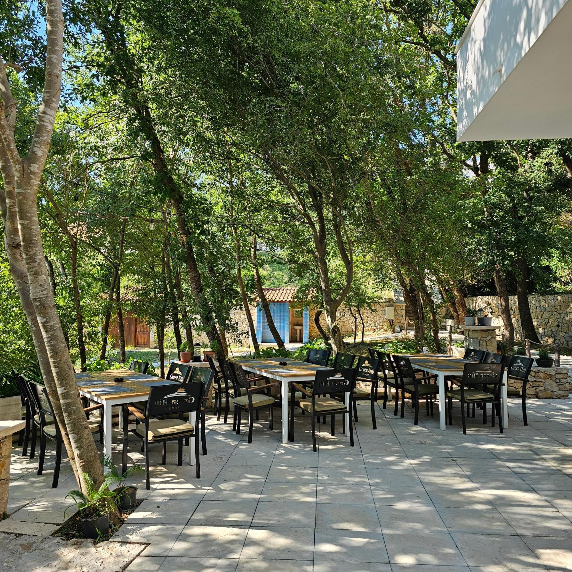 Green Hill Apartments 乌尔齐尼 外观 照片