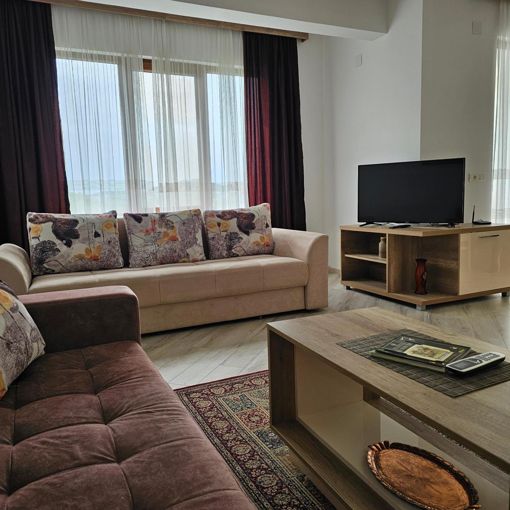 Green Hill Apartments 乌尔齐尼 客房 照片